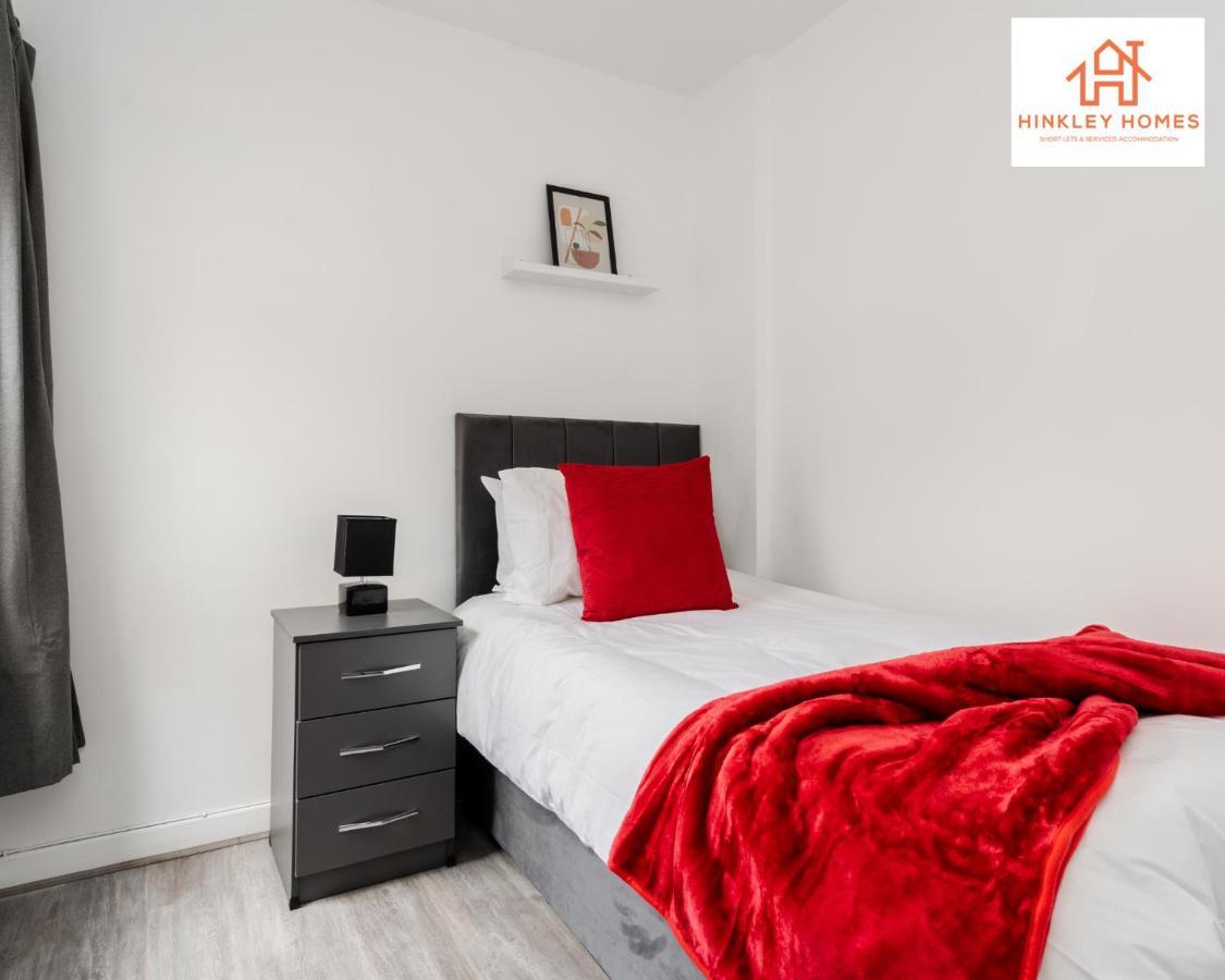 Stylish Home 8 Guests - Liverpool - Free Wifi & Parking By Hinkley Homes Short Lets & Serviced Accommodation 외부 사진