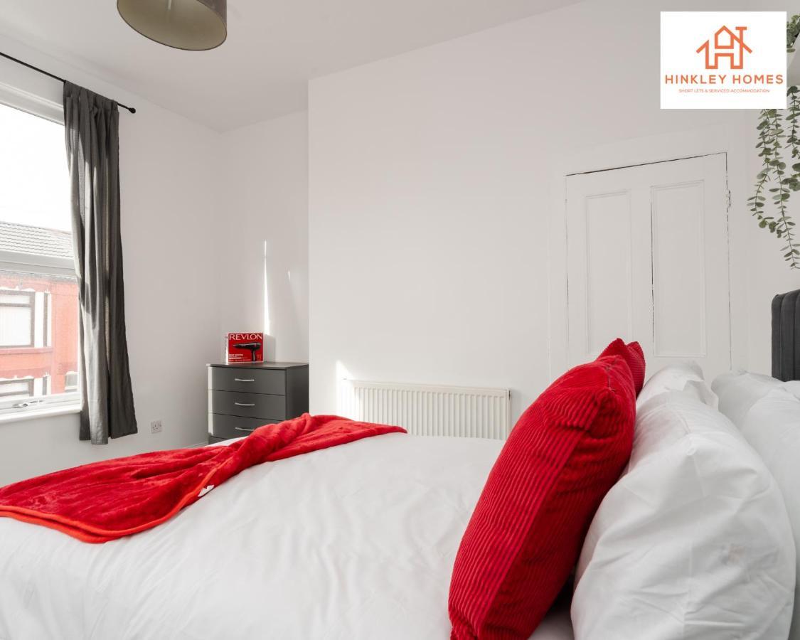 Stylish Home 8 Guests - Liverpool - Free Wifi & Parking By Hinkley Homes Short Lets & Serviced Accommodation 외부 사진