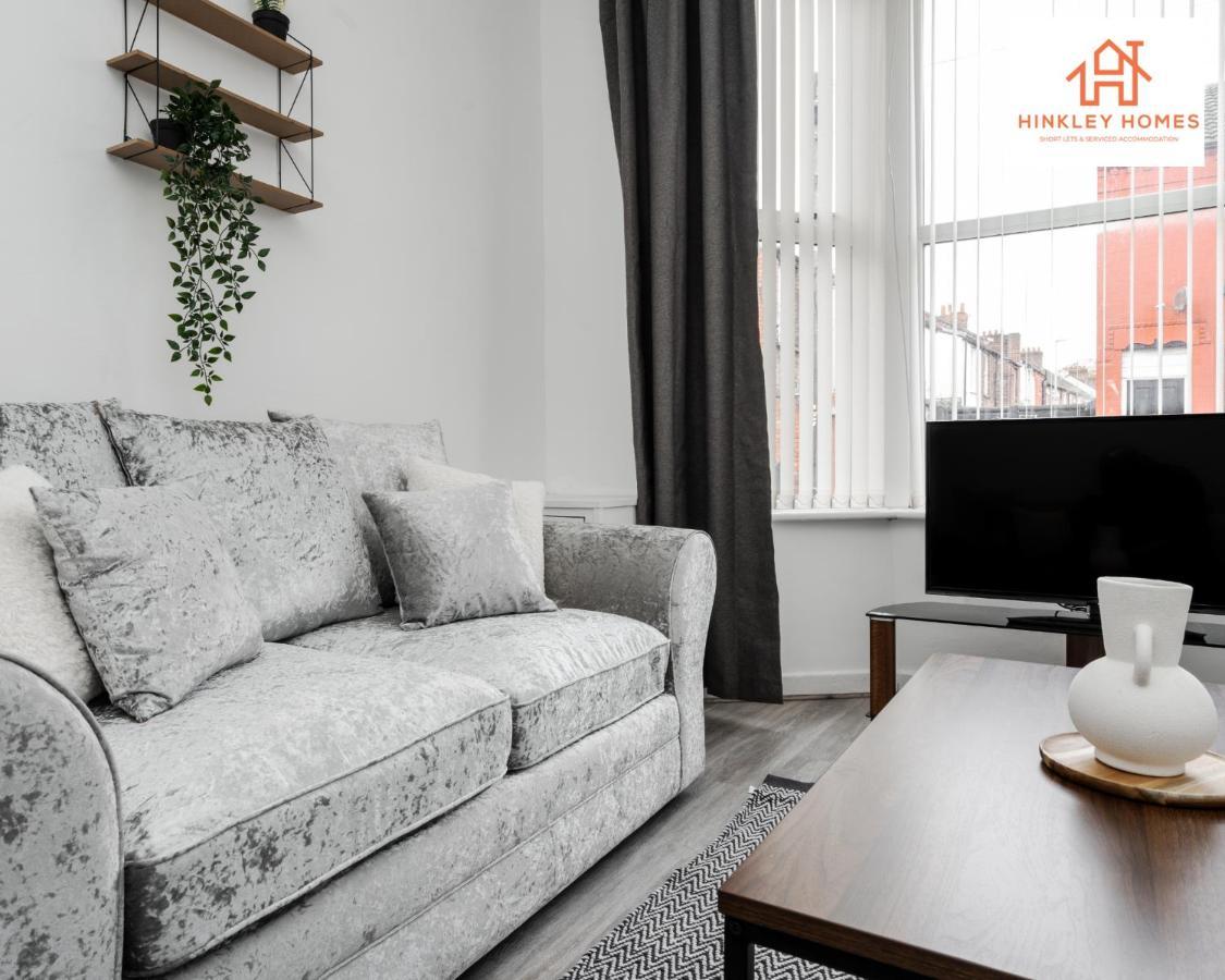 Stylish Home 8 Guests - Liverpool - Free Wifi & Parking By Hinkley Homes Short Lets & Serviced Accommodation 외부 사진